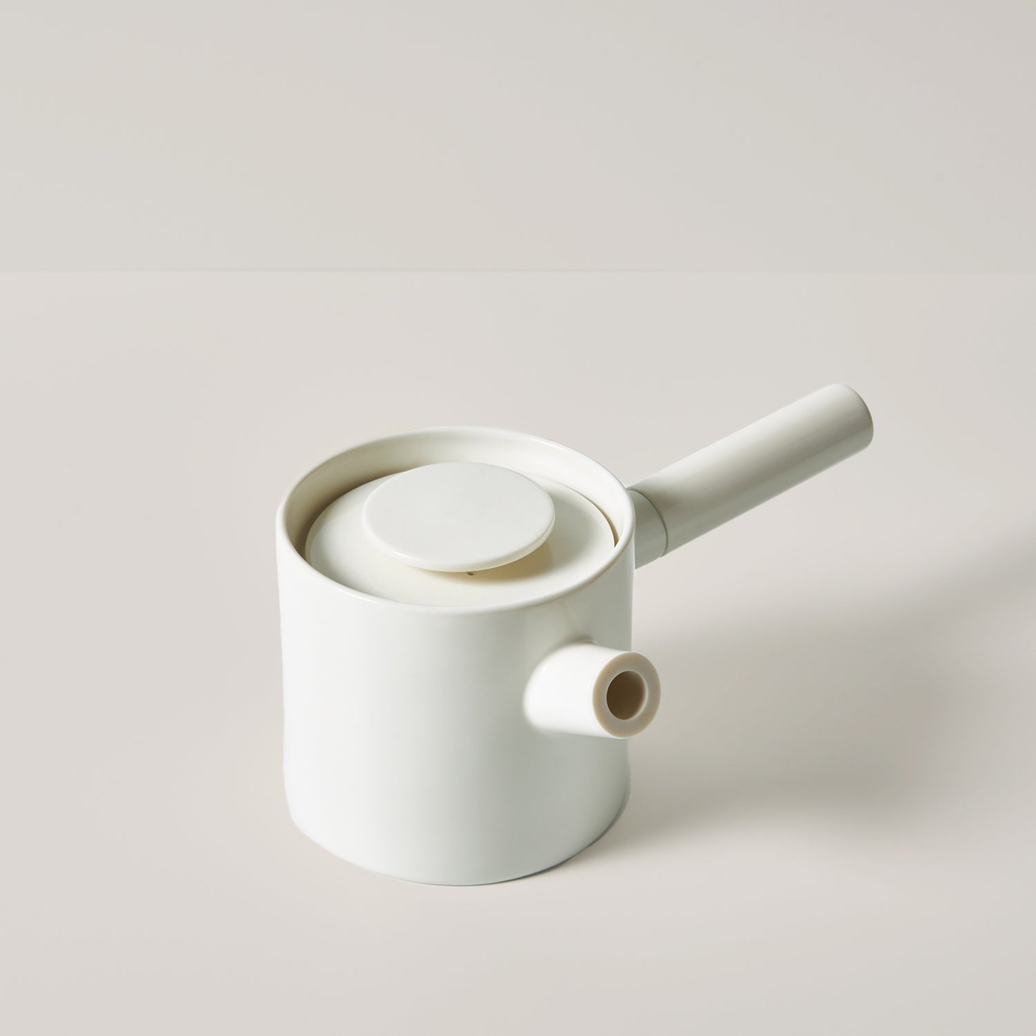 0004_SmallTeapot-White1.jpg