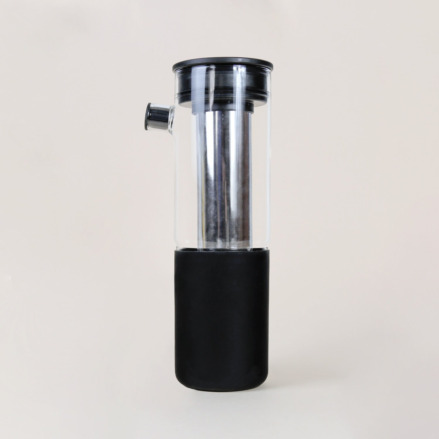 iced-tea-pitcher-with-infuser-991218.jpg